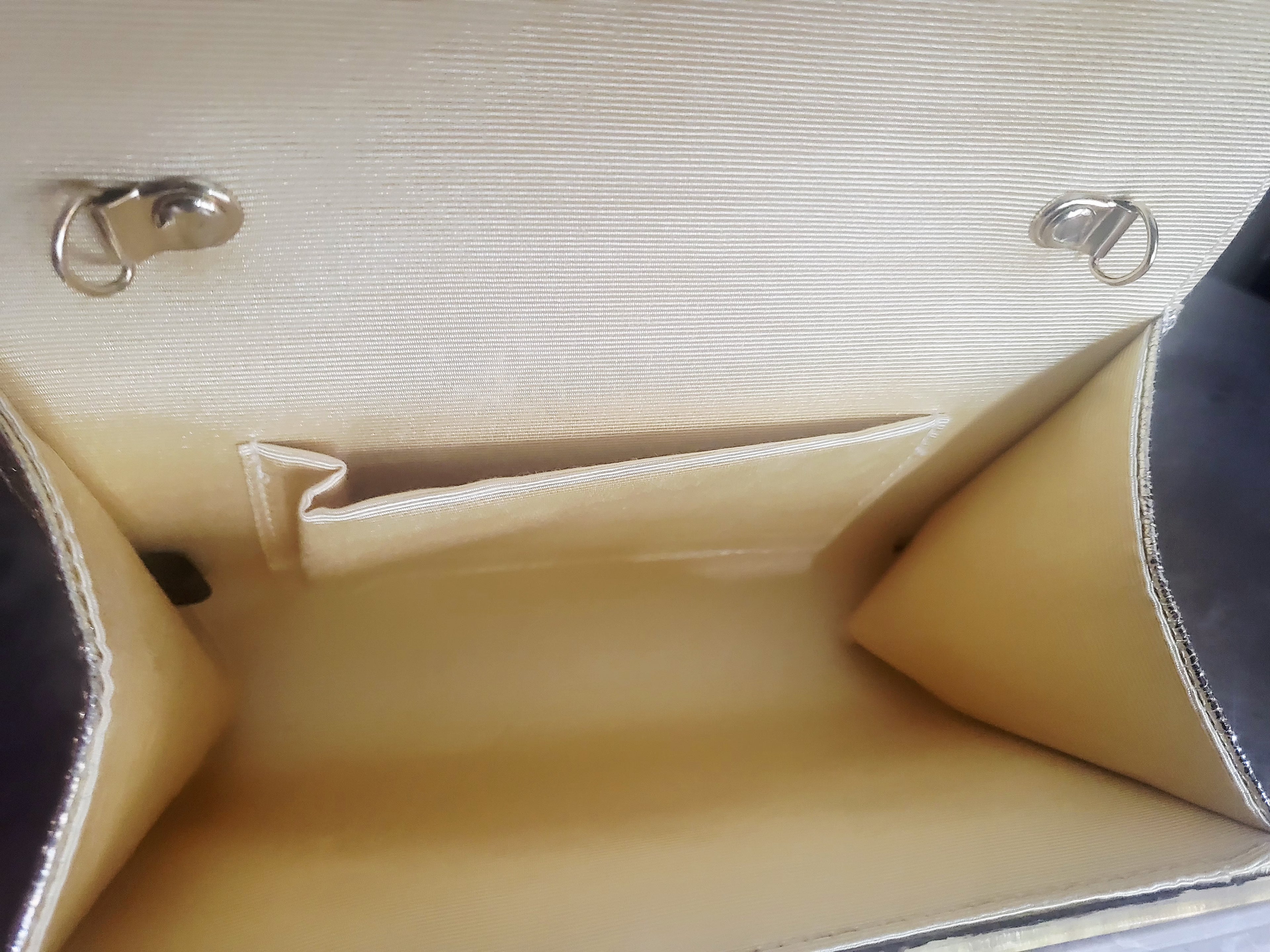 Kurt Geiger London Gold Glitter Perspex Party Eagle Clutch Evening Bag.