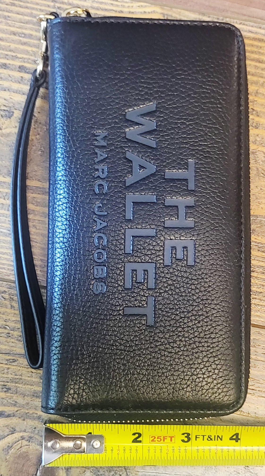 Marc Jacobs The Wallet Black Leather Zip-Around Continental Wristlet Wallet.
